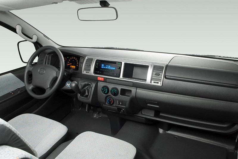 Toyota Hiace н200 2008