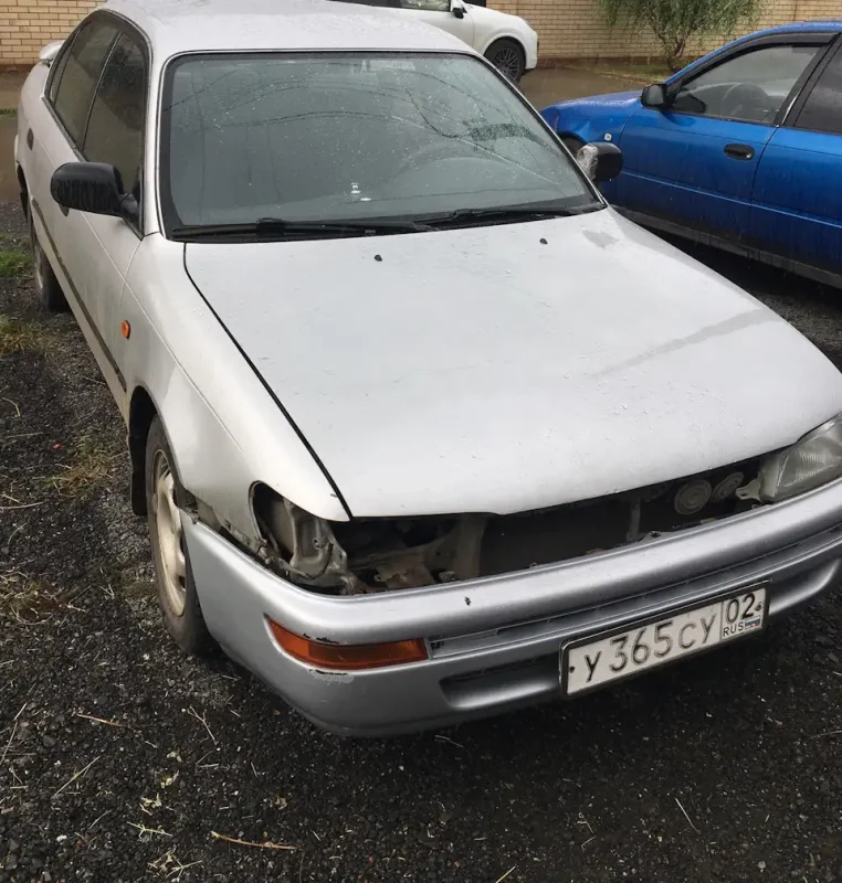 Toyota Corolla ae100