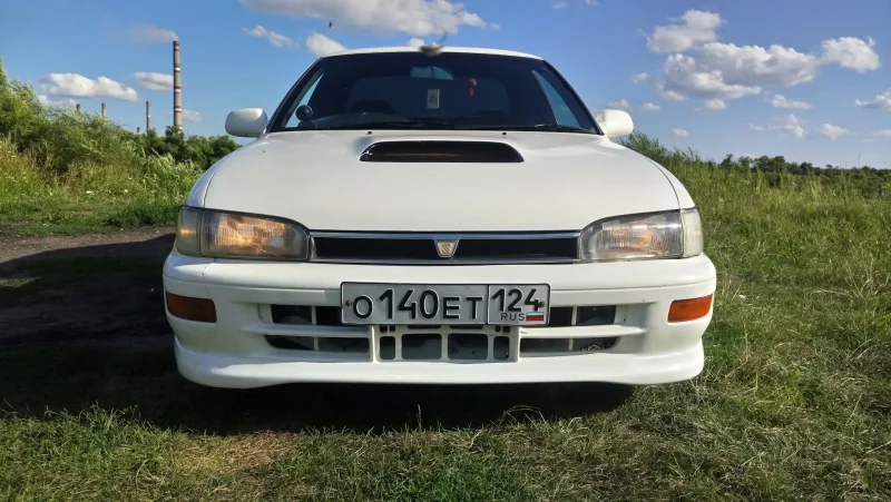 Тойота Спринтер ае100
