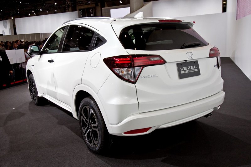 Honda Vezel 2016 белый