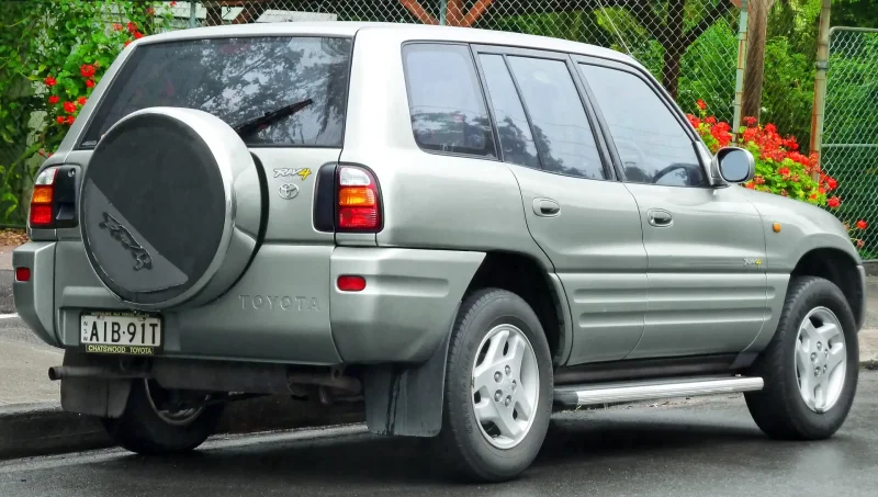 Toyota rav4 sxa11