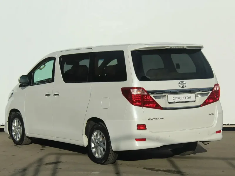 Тойота альфард 2 поколение. Тойота альфард 2012. Toyota Alphard 2 поколение.