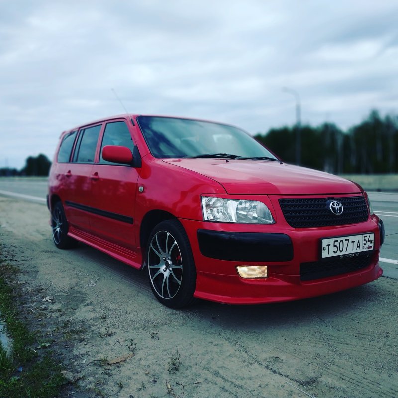 Toyota Саксид