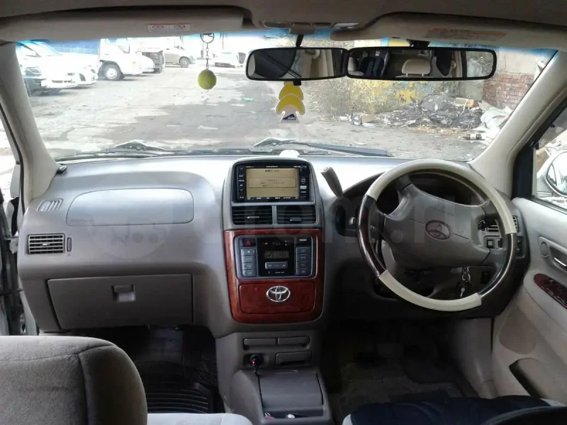Toyota Gaia 2001 салон