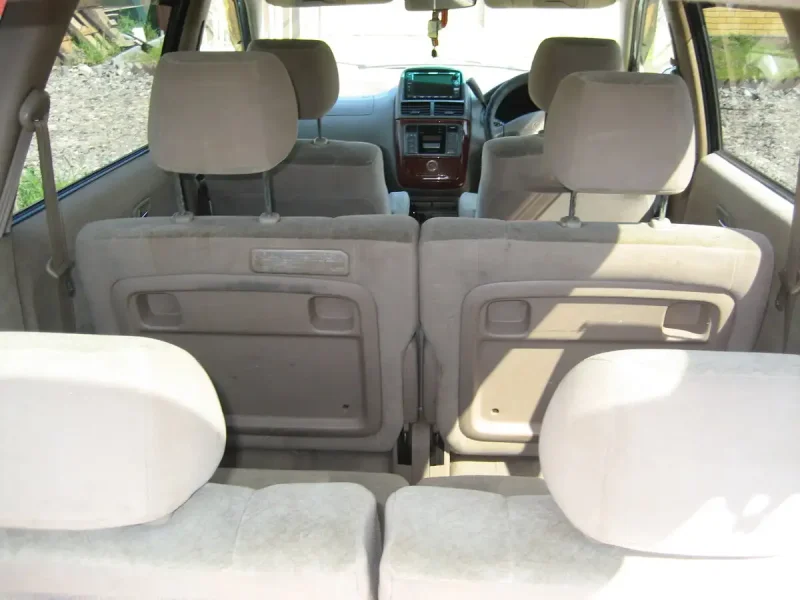 Toyota Gaia 2001 салон