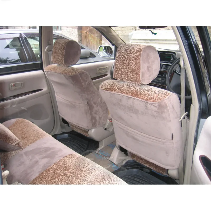 Чехлы на машину Toyota ipsum