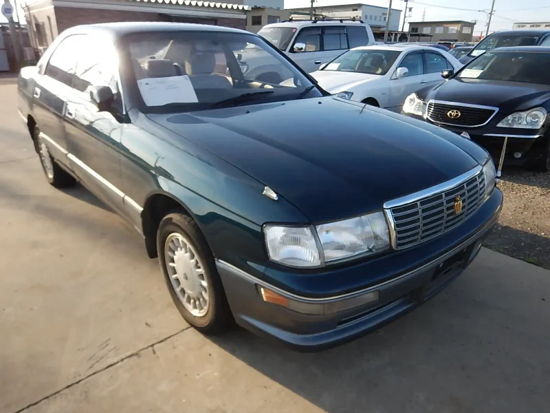 Toyota Crown 140