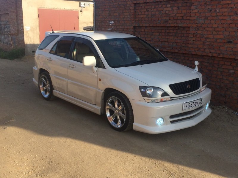 Toyota Harrier 1998
