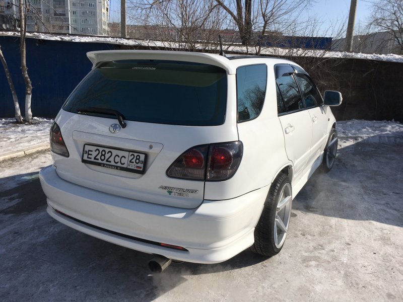 Toyota Harrier 10