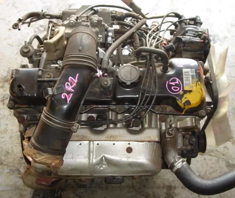 Toyota Hilux 2.8 дизель 1gd-FTV