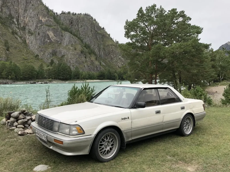Toyota Crown 1990
