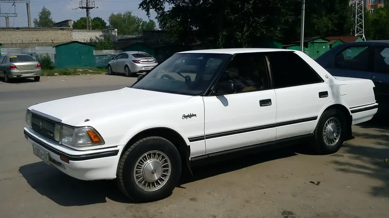 Toyota Crown 1990