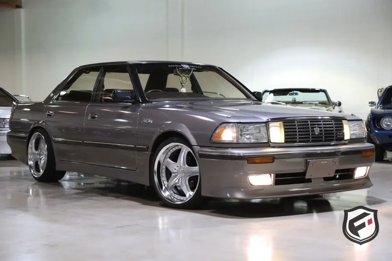 Toyota Crown 1990 год