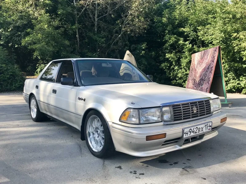 Toyota Crown 1988
