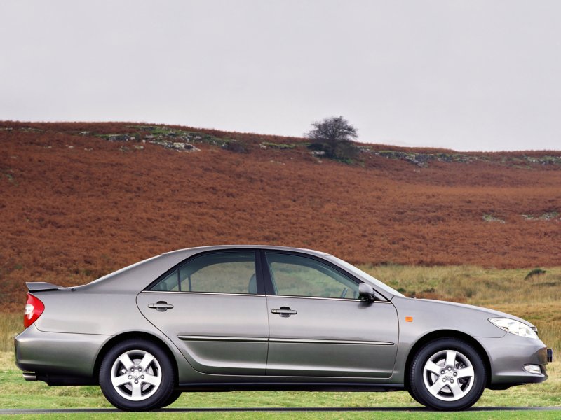 Toyota Camry v седан 2002 – 2006