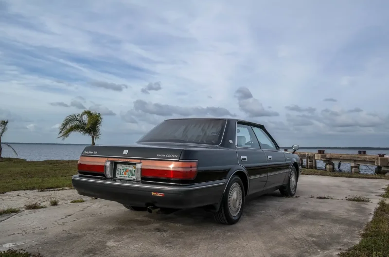Toyota Crown Royal Saloon 1989