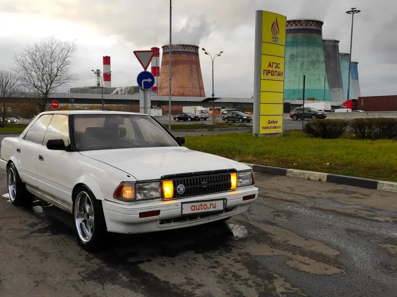 Toyota Crown 1989