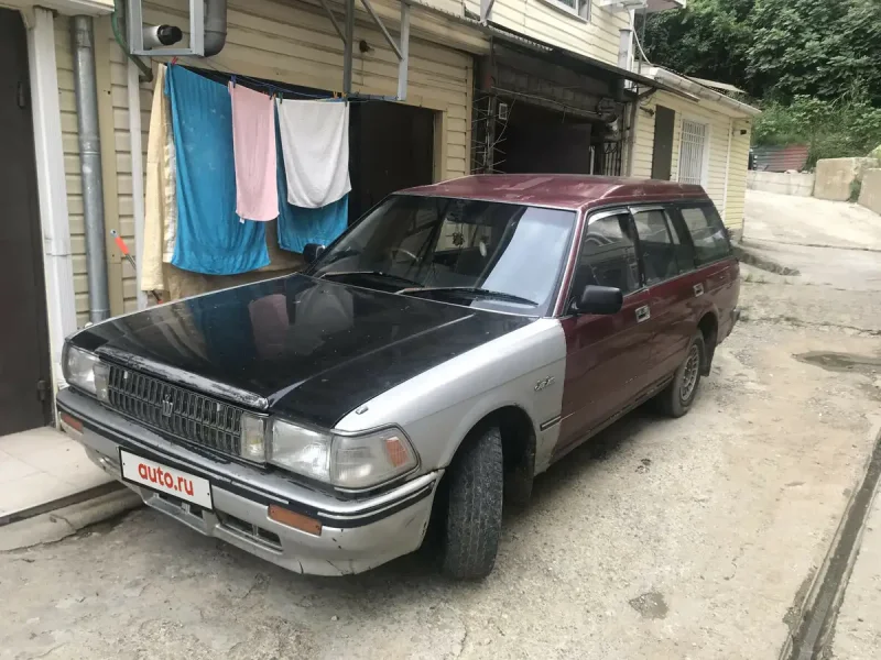 Тойота Краун 1989