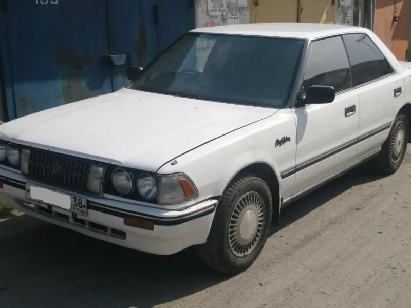 Toyota Crown 1989