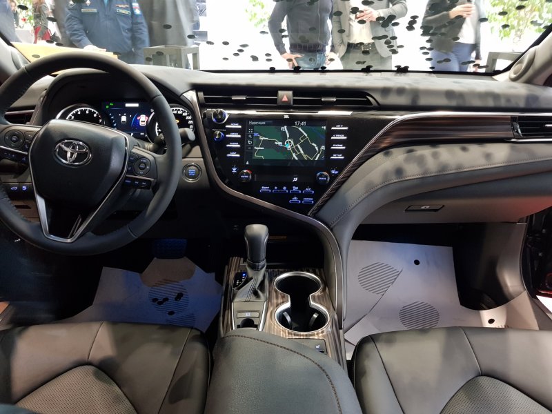 Toyota Camry 70 салон