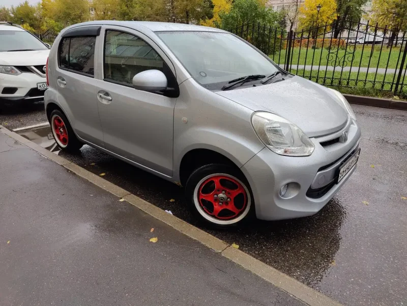 Toyota passo 2015