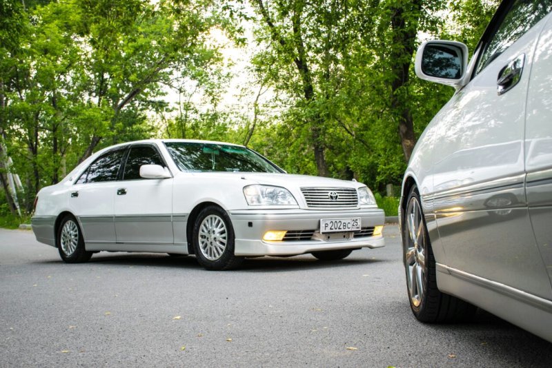 Toyota Crown s170 стенс