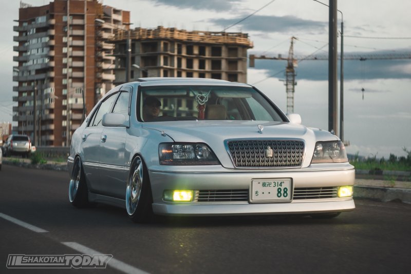 Toyota Crown Majesta s170