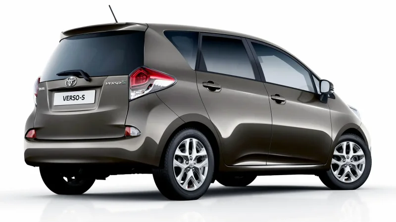 Toyota Verso-s 2015