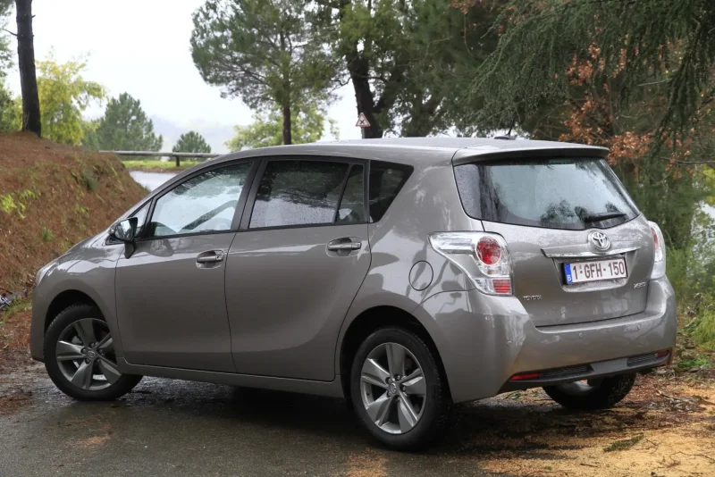 Toyota версо 2014