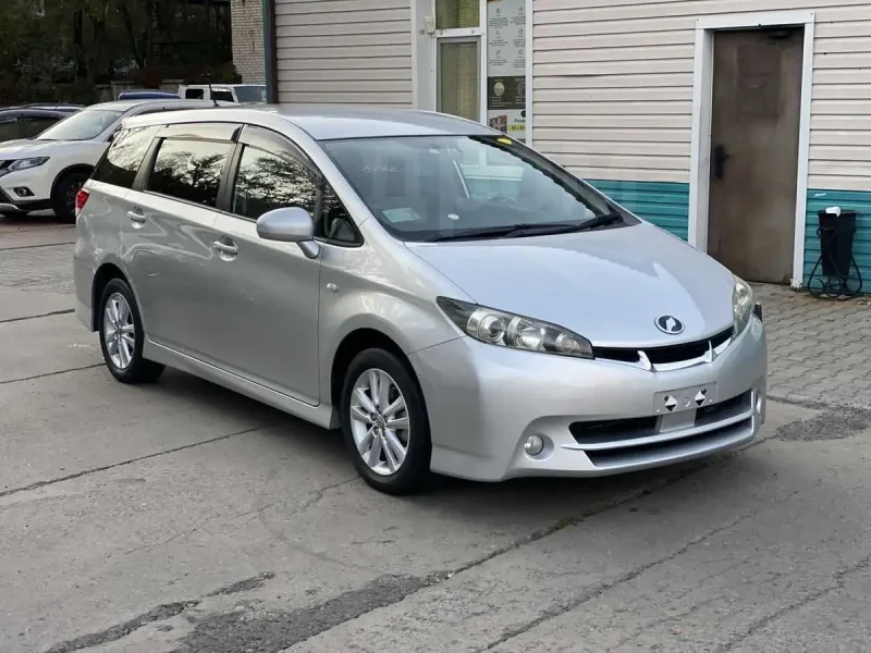 Toyota Wish 2011