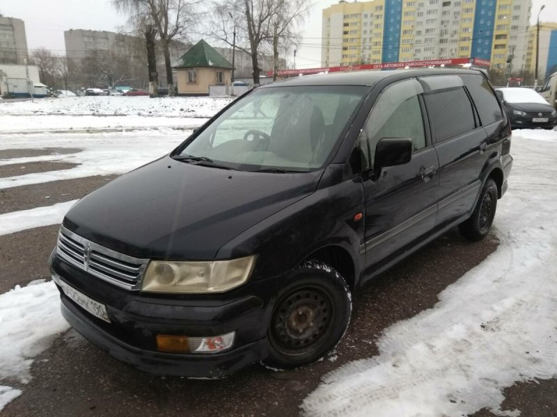 Компактвэн Митсубиши Грандис 1998