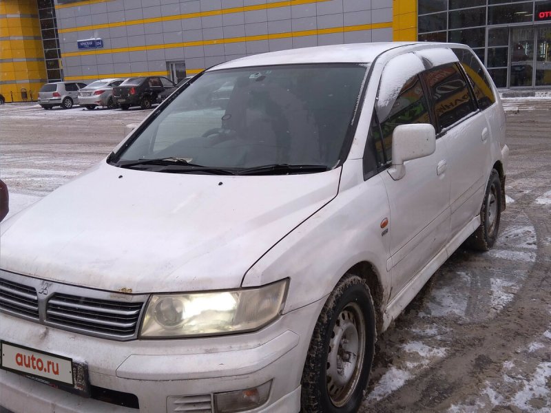 Mitsubishi Chariot Grandis 1998