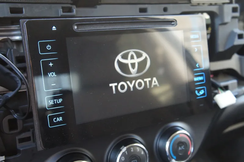 Toyota Touch 2 c дисплеем 8 дюймов