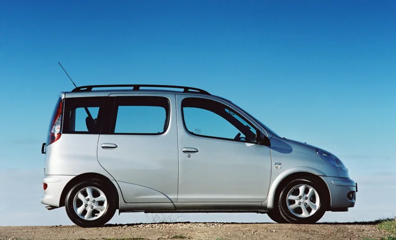 Toyota Yaris Verso 2001