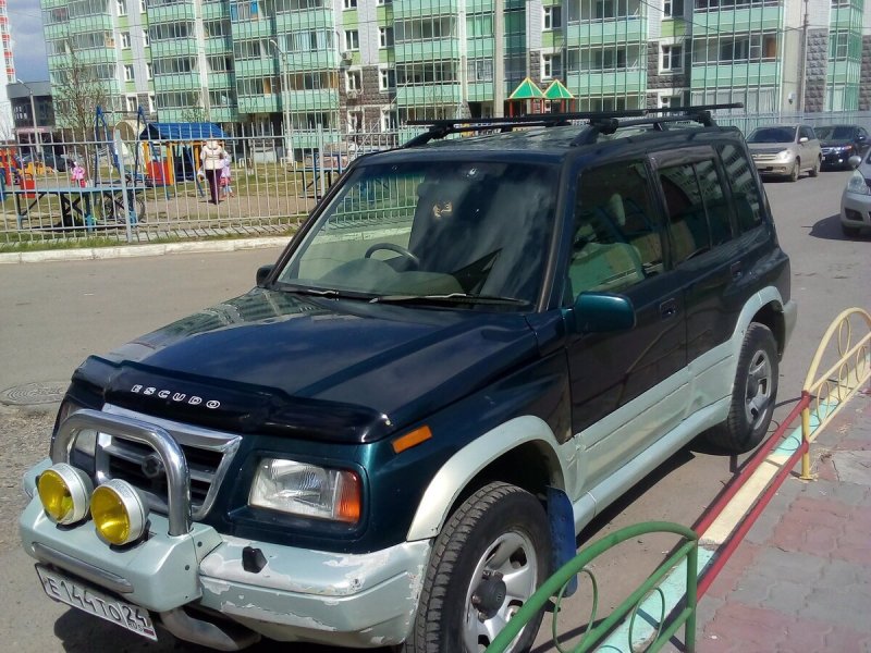 V6 Escudo