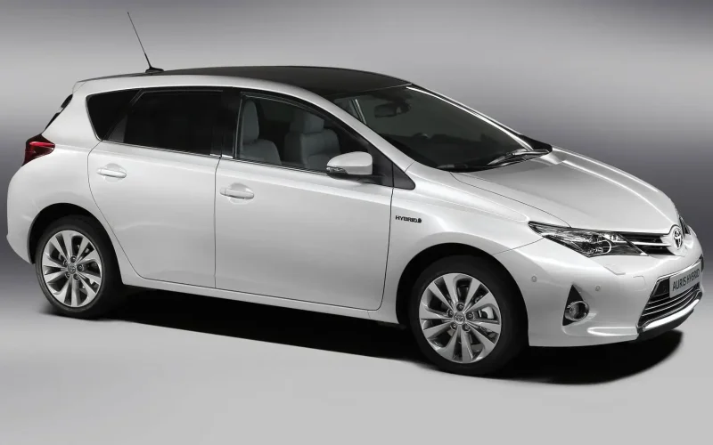 Toyota Auris Hybrid 2012