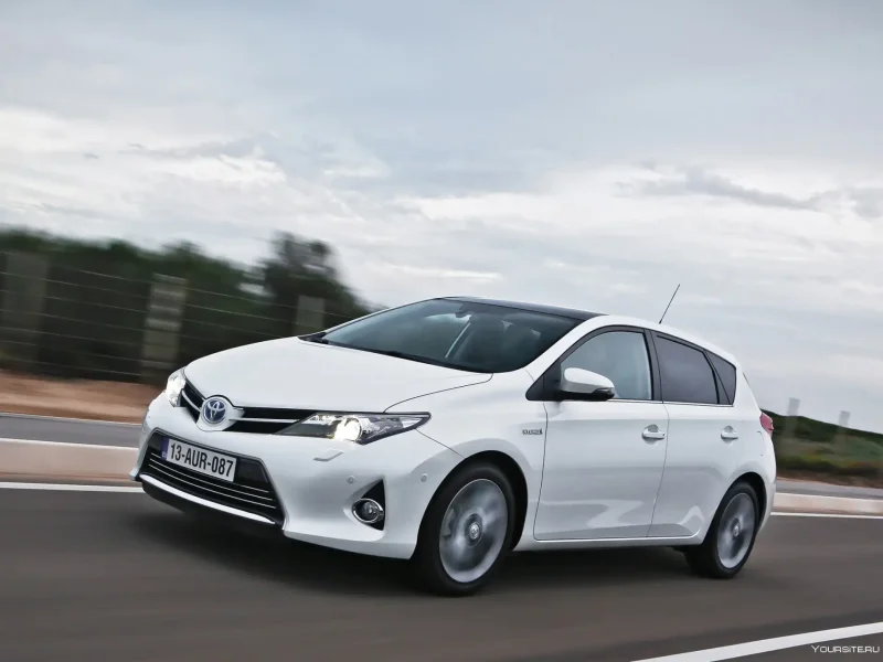 Toyota Auris 2012