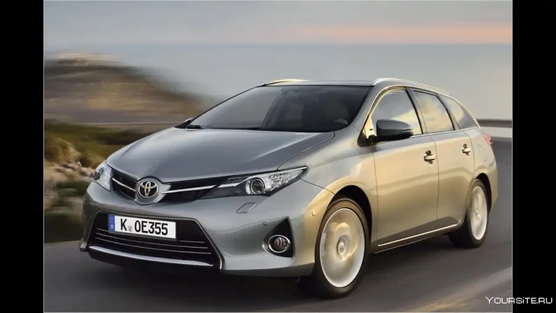 Toyota Auris Hybrid 2014