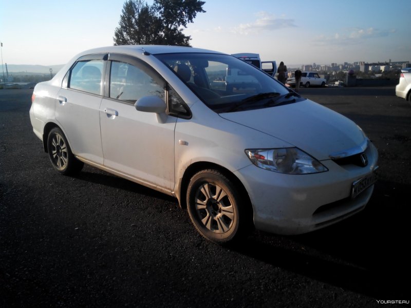 Honda Fit Aria 1.5 2005