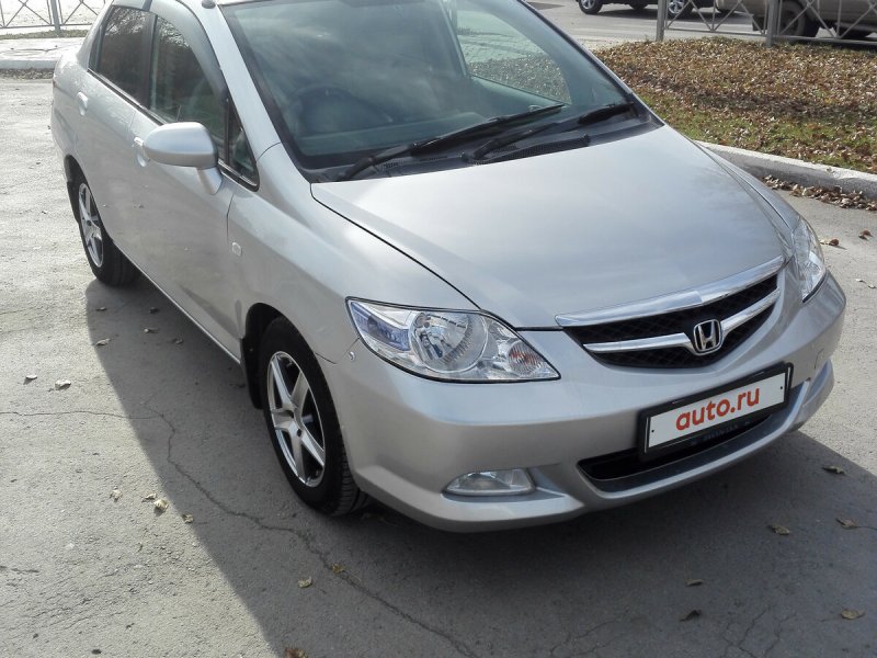 Honda Fit Aria 2004