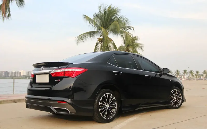 Тойота Corolla 180