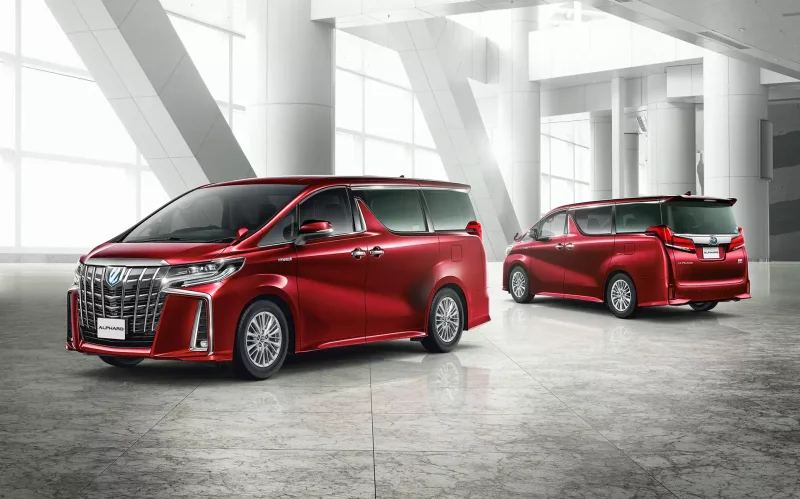 Toyota Alphard 2019 черный