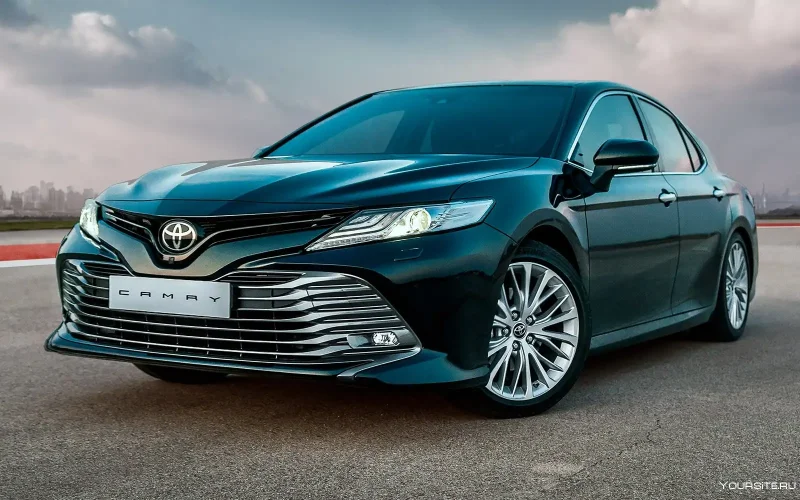 Toyota Camry v70 2017