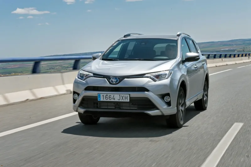Toyota rav4 кроссовер