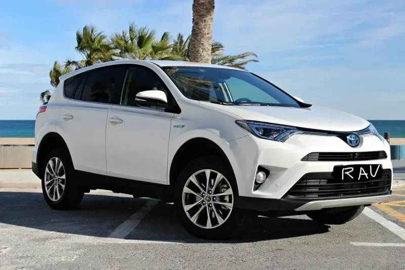Toyota rav4 2017 бордовая