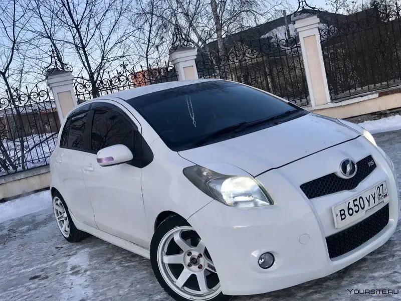 Toyota Vitz 2008 на литье