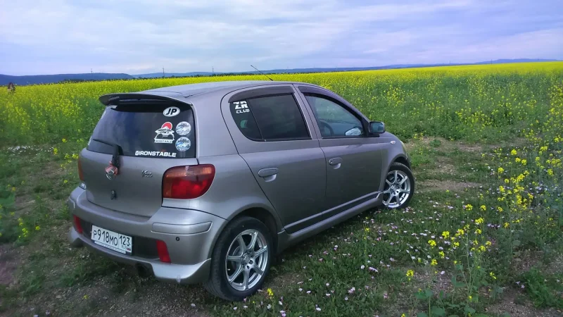 Toyota Vitz 2 RS