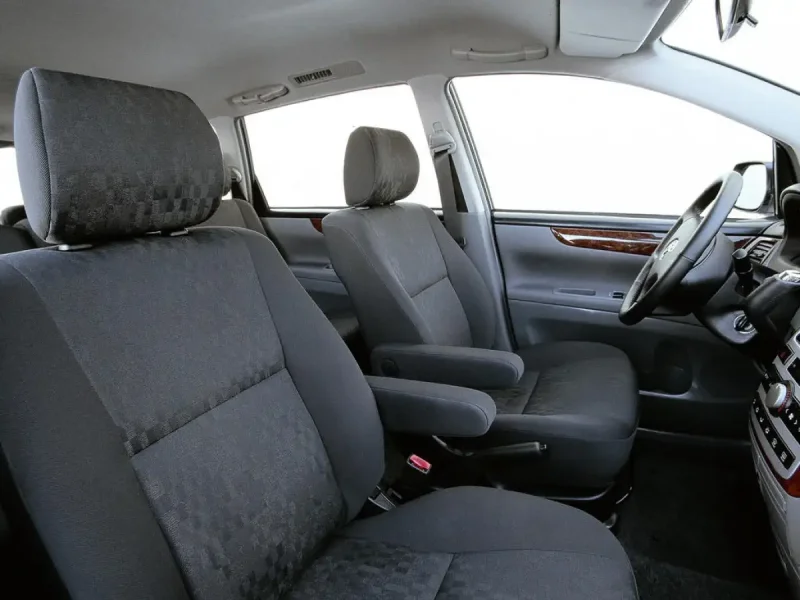 Toyota Avensis Verso 2001