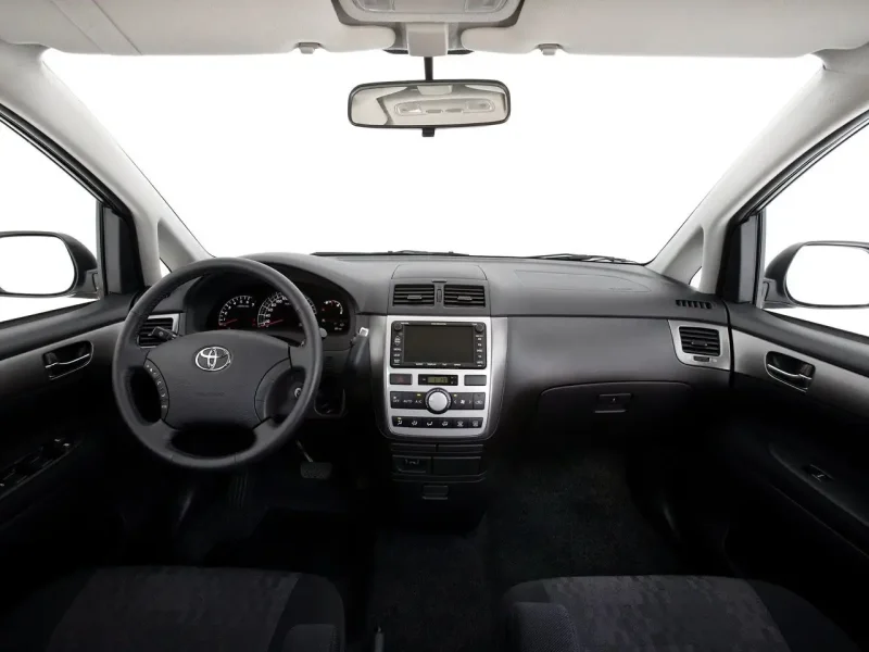Toyota Avensis Verso 2003