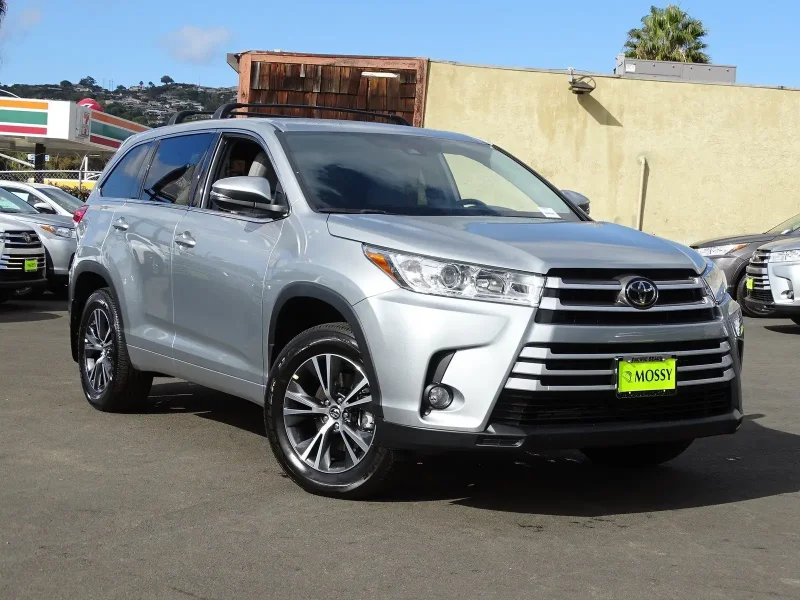 Toyota Highlander 2018 салон